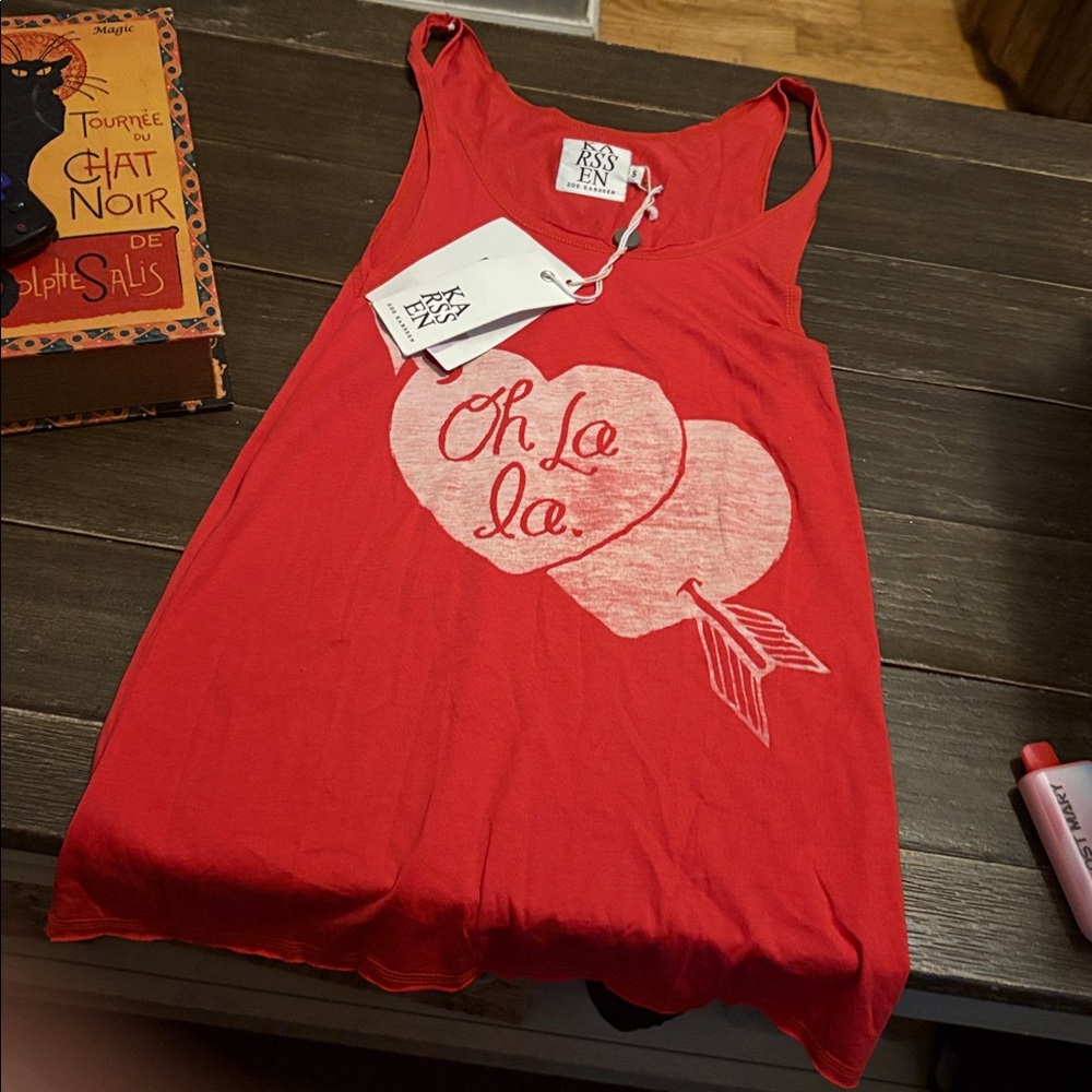 Zoe Karssen Red Sleeveless Top with Heart Design - Picture 2 of 9